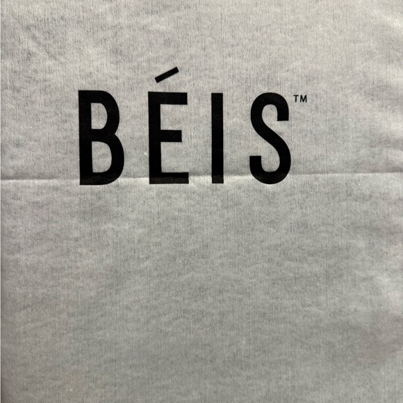 The Carry-On Roller in Wicked Green - Picture 3 of 10